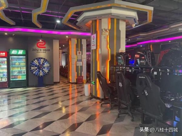 乾鑫配资 贺州钟山县一个518㎡网咖铺面拍卖，被五个人合伙底价208万拍下